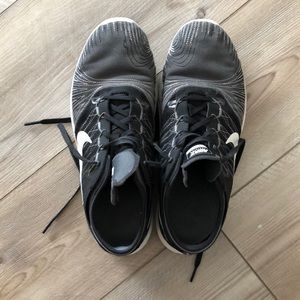 Nike flex adapt sneakers